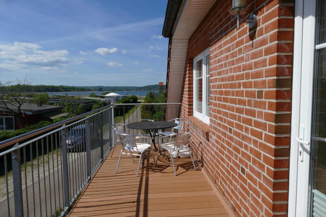 Haus Am Deich Feriendomizil Mit Balkon Daire Baabe Dış mekan fotoğraf