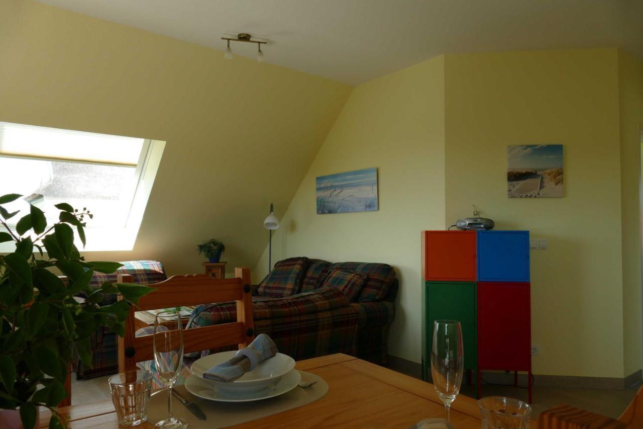 Haus Am Deich Feriendomizil Mit Balkon Daire Baabe Dış mekan fotoğraf